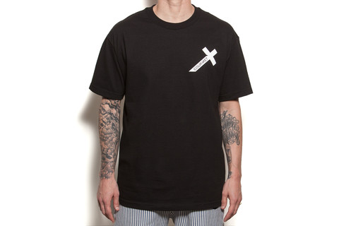 S/S Cross Tee: Black/White